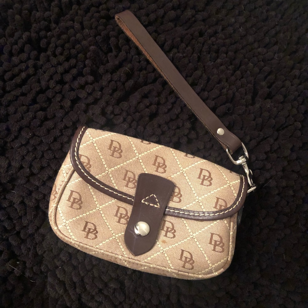 Authentic Dooney & Bourke Wristlet